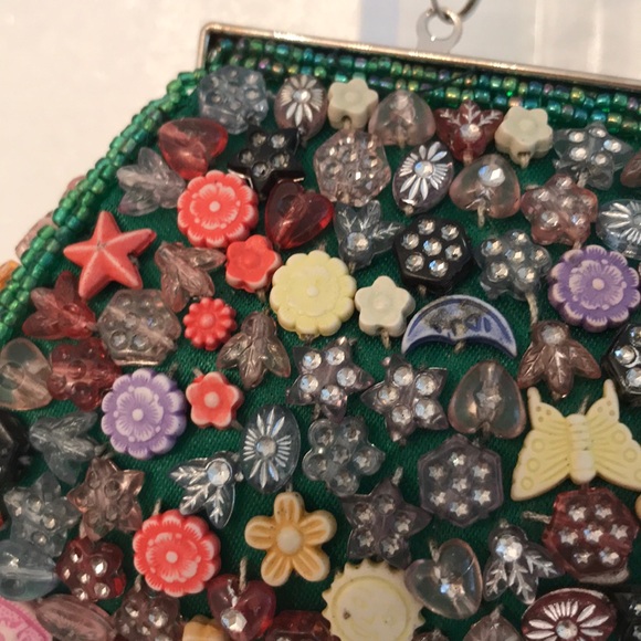 NWOT Beautiful beaded clutch - Picture 6 of 6